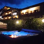 Park Arnica 4*