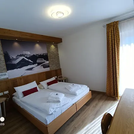 Park Arnica 팔카데