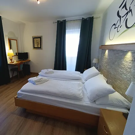 Park Arnica Hotel 4*